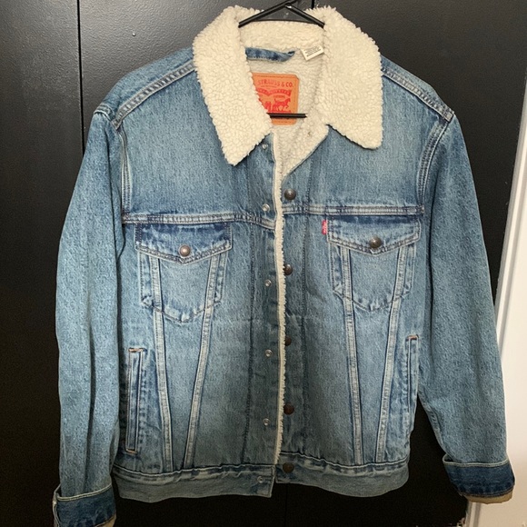 Mens small Levi sherpa-lined jean jacket - Picture 1 of 2